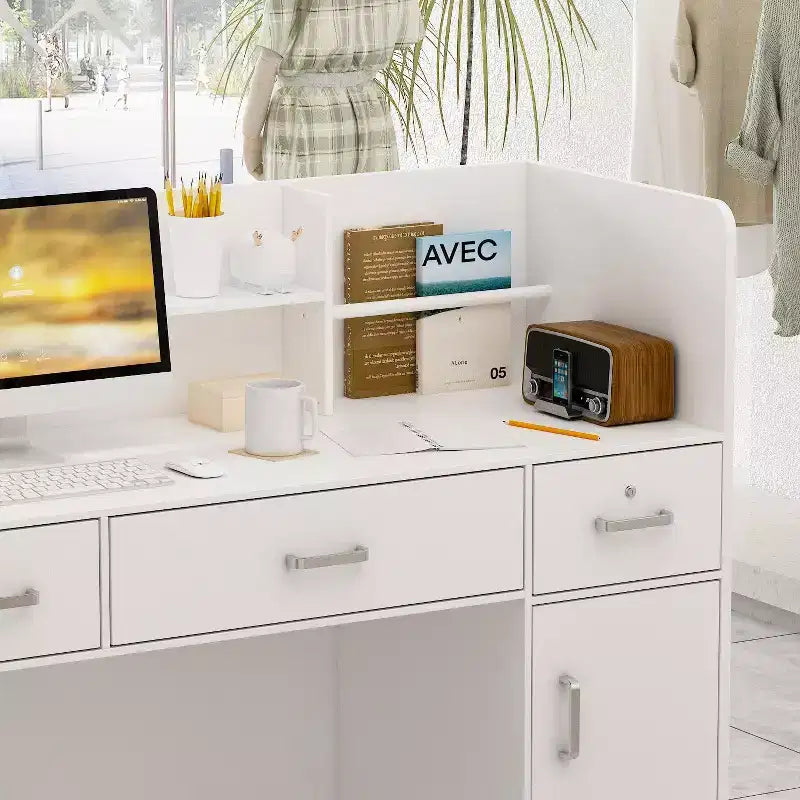 Bancone reception a L Famapy Scrivania di benvenuto multifunzionale Workstation