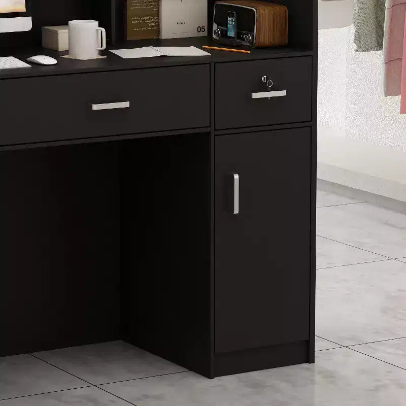 Bancone reception a L Famapy Scrivania di benvenuto multifunzionale Workstation