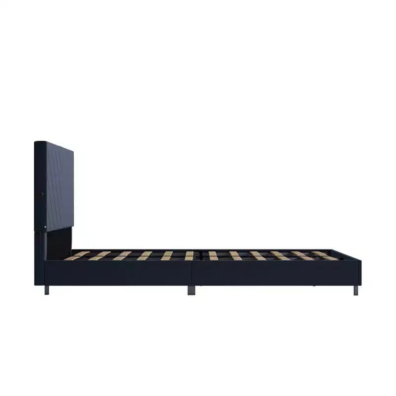 Letto imbottito Paxson con porta di ricarica USB