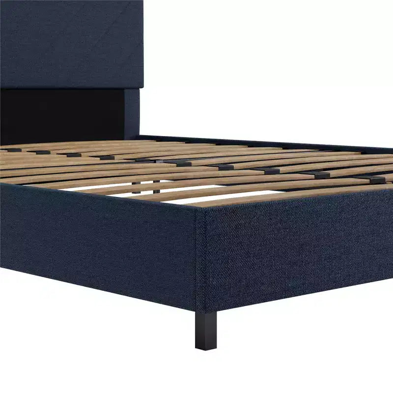 Letto imbottito Paxson con porta di ricarica USB