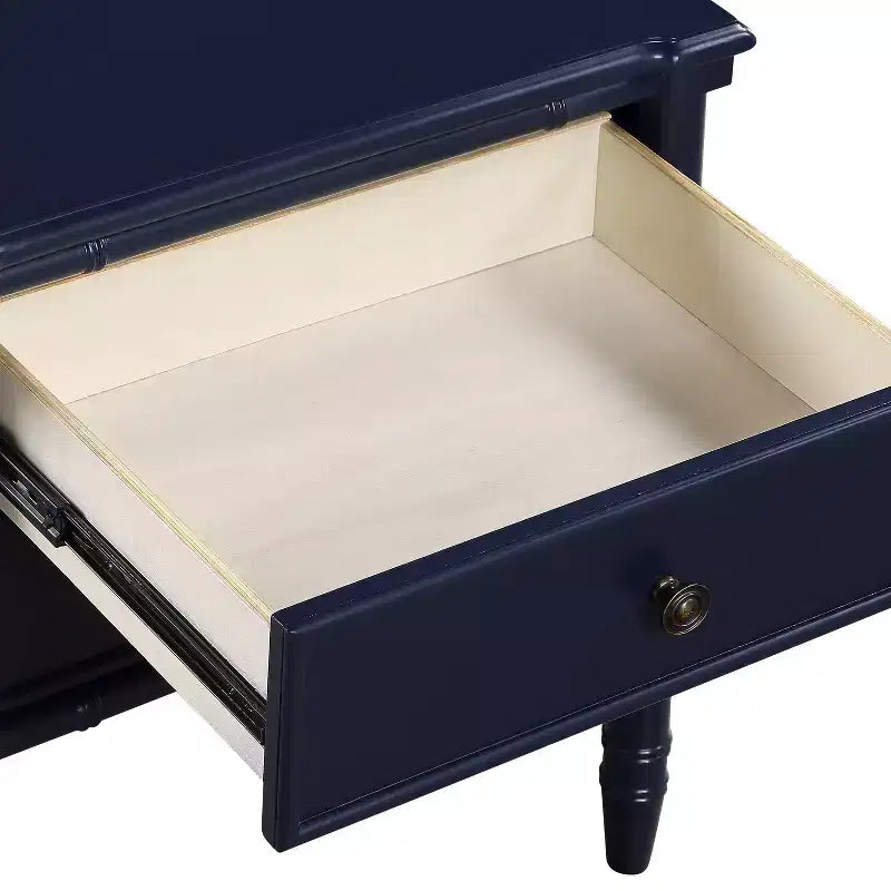 Comodino Ellison Blu Notte: Stile Costiero, 2 Cassetti, Struttura in MDF e Pioppo, 63,5 cm A x 58,4 cm L